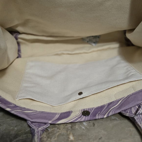 Vince Camuto Orla Lavender Haze Swirl Large Tote Bag with Tassel NWT - Picture 7 of 12